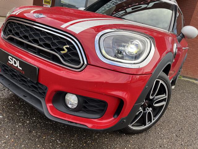 Mini COUNTRYMAN Mini 2.0 Cooper S E ALL4 John Cooper Works // HUD DISPLAY // ELEK. KLEP // SCHUIF-KANTELDAK // CAMERA+SENSOREN // NAVI // ADAP. CRUISE //