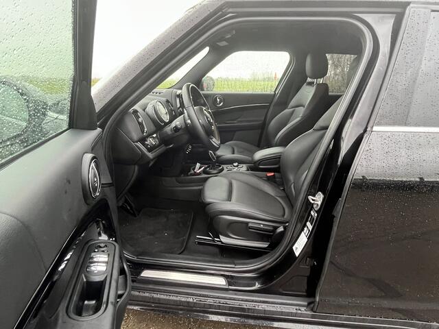 Mini COUNTRYMAN Mini 1.5 Cooper Business Edition Automaat | Stoelverwarmin | Apple Carplay/Android auto | DAB