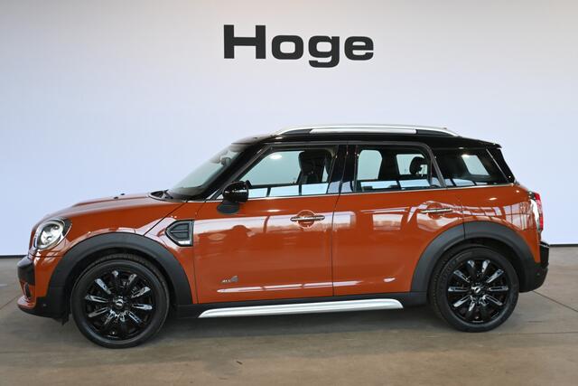 Mini COUNTRYMAN Mini 1.5 Cooper ALL4 Chili Clima Cruise control Navigatie LED Trekhaak Leer Inruil mogelijk