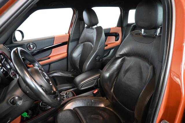 Mini COUNTRYMAN Mini 1.5 Cooper ALL4 Chili Clima Cruise control Navigatie LED Trekhaak Leer Inruil mogelijk