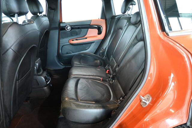Mini COUNTRYMAN Mini 1.5 Cooper ALL4 Chili Clima Cruise control Navigatie LED Trekhaak Leer Inruil mogelijk