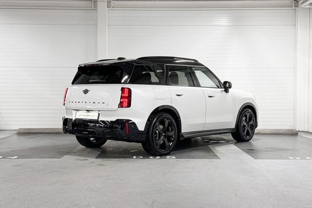 Mini COUNTRYMAN SE ALL4 | John Cooper Works Uitvoering | Pakket XL | 19" JCW Runway Spoke Jet Black