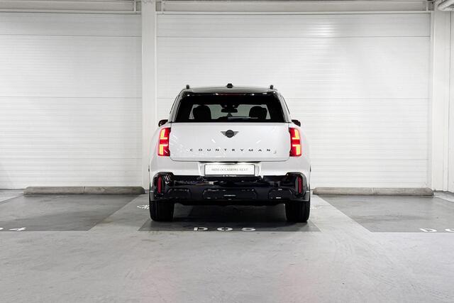 Mini COUNTRYMAN SE ALL4 | John Cooper Works Uitvoering | Pakket XL | 19" JCW Runway Spoke Jet Black