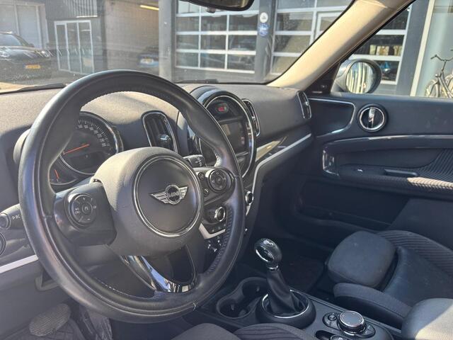 Mini COUNTRYMAN 2.0 Cooper S E ALL4 Chili | Schuif-dak | Vol-leder | Apple carplay | Serious Business-pakket