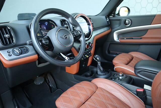 Mini COUNTRYMAN Mini 2.0 Cooper S E ALL4 MINI Yours HEAD-UP | HARMON & KARDON | STOELVERWARMING | DIGITALDASH | PANORAMADAK | ELEKTRISCHE STOELEN | VOORUITVERWARMING | ACHTERUITRIJCAMERA | MEMORY SEATS |