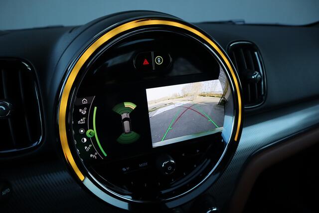 Mini COUNTRYMAN Mini 2.0 Cooper S E ALL4 MINI Yours HEAD-UP | HARMON & KARDON | STOELVERWARMING | DIGITALDASH | PANORAMADAK | ELEKTRISCHE STOELEN | VOORUITVERWARMING | ACHTERUITRIJCAMERA | MEMORY SEATS |