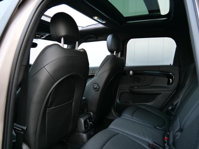 Mini COUNTRYMAN Mini 1.5 136pk Cooper Boardwalk Edition Automaat Navigatie / Camera / Panorama dak / Apple Carplay