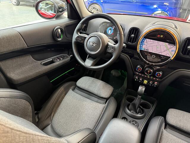 Mini COUNTRYMAN Mini 2.0 Cooper S E ALL4 Classic trim, 1ste eigenaar, BTW auto, Dealer onderhouden, Adaptieve cruise control, Climate control, Stoelverwarming, Voorruitverwarming,