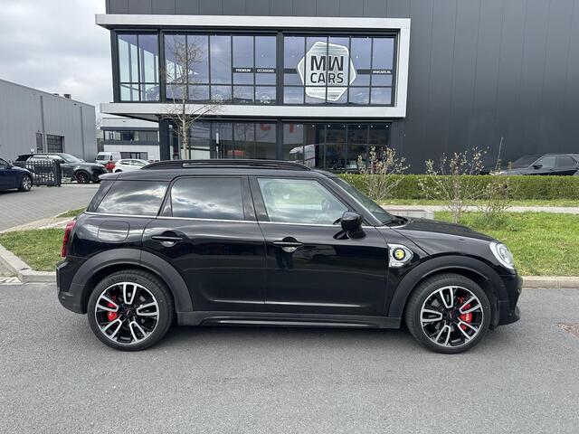 Mini COUNTRYMAN 2.0 Cooper SE ALL4 JCW Pano, Leder, Camera, H&K, Carplay