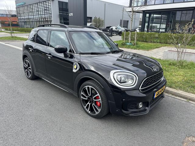 Mini COUNTRYMAN 2.0 Cooper SE ALL4 JCW Pano, Leder, Camera, H&K, Carplay