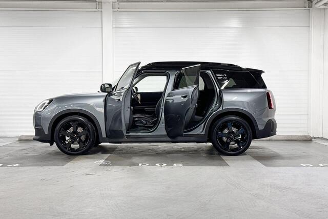 Mini COUNTRYMAN E | Classic Uitvoering | Pakket M | 19" JCW Runway Spoke Jet Black