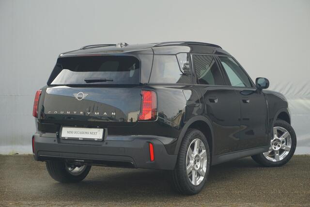 Mini COUNTRYMAN C Classic / Pakket M / Stoel- en Stuurverwarming/ Comfort Acces / Panorama Dak / Trekhaak / Head-Up