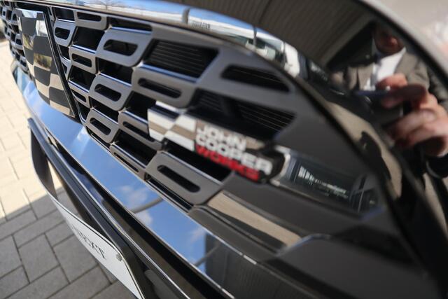 Mini COUNTRYMAN C John Cooper Works uitvoering | Pakket L