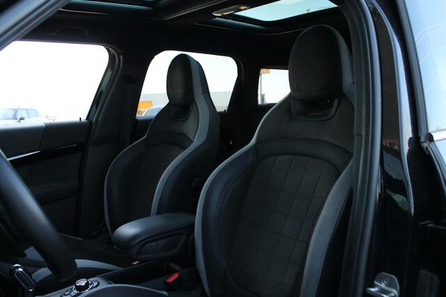 Mini COUNTRYMAN John Cooper Works ALL4 Chili Automaat / Panoramadak / Achteruitrijcamera / Active Cruise Control / Comfort Access / Apple CarPlay / Head-Up