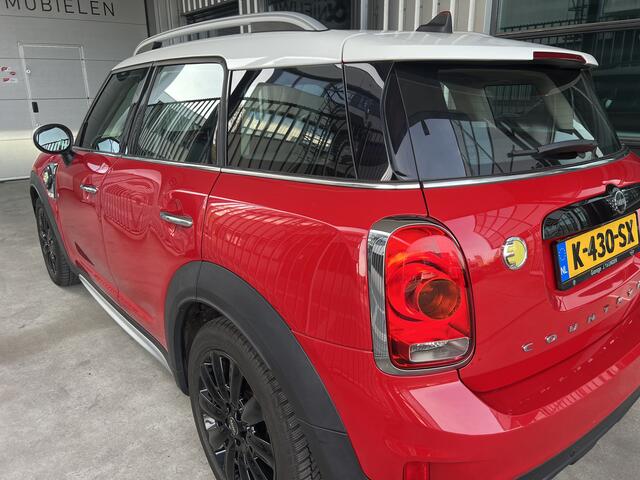 Mini COUNTRYMAN Mini 2.0 Cooper S E Hybrid ALL4 Chili | HEAD-UP DISPLAY | LEDER | SCHUIF/KANTELDAK | CARPLAY/ANDROID | CAMERA | NAVI | ADAPTIVE CRUISE CONTROL | KEYLESS | CLIMATE CONTROL | PDC V+A | LMV 18'' | STOELVERWARMING