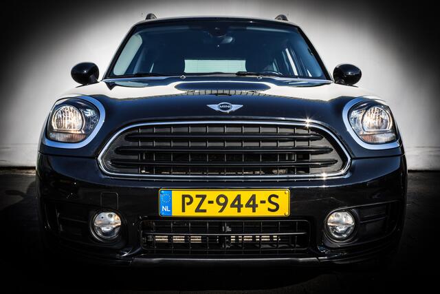Mini COUNTRYMAN Mini 1.5 136pk Cooper Navigatie/ Pdc/ Privacy glas/ Cruise ontrol/ Tel. bluetooth/ Armsteun