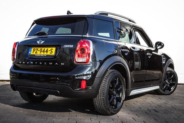 Mini COUNTRYMAN Mini 1.5 136pk Cooper Navigatie/ Pdc/ Privacy glas/ Cruise ontrol/ Tel. bluetooth/ Armsteun