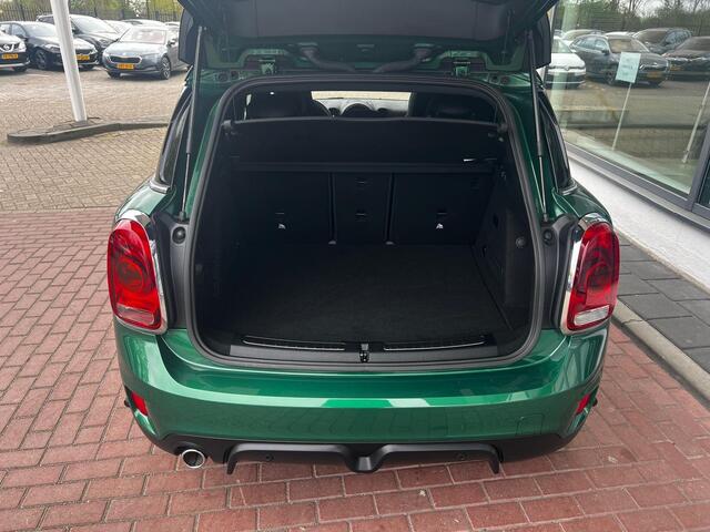 Mini COUNTRYMAN Mini 2.0 Cooper S E ALL 4 Chili / Metallic/ JCW Interieur / Harman Kardon/ Led/ Panoramadak/ Clima/ Navi/ Parkeersensoren/ 19 lmv