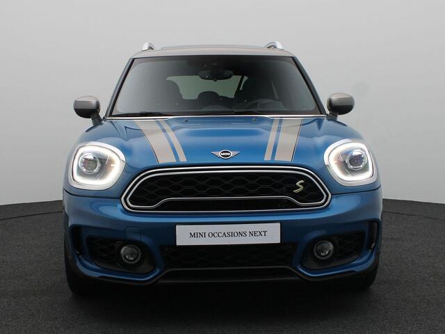 Mini COUNTRYMAN Cooper S E ALL4 Glazen panoramadak + Harman Kardon + Achteruitrijcamera + Driving Assistant + Park Assistant + Comfort Access + Elektrisch verstelbare voorstoelen