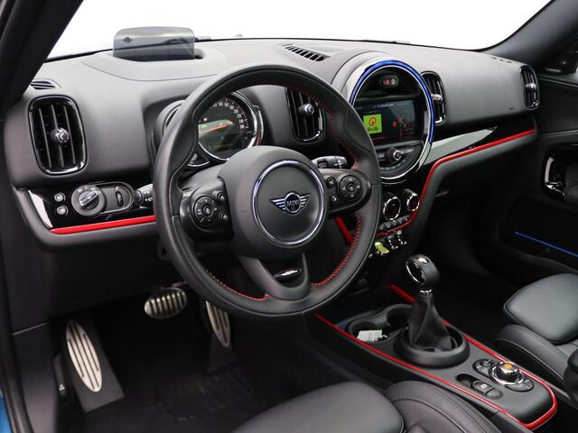 Mini COUNTRYMAN Cooper S E ALL4 Glazen panoramadak + Harman Kardon + Achteruitrijcamera + Driving Assistant + Park Assistant + Comfort Access + Elektrisch verstelbare voorstoelen