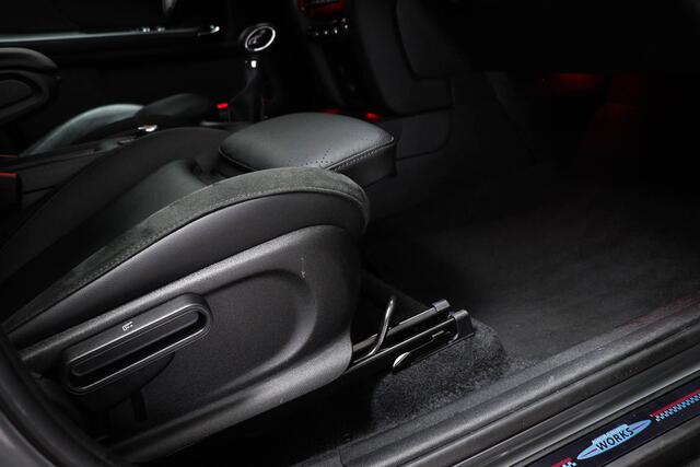 Mini COUNTRYMAN Mini 2.0 Cooper S E ALL4 Chili | HALF LEDER | STOELVERWARMING | APPLE | CAMERA | 19"