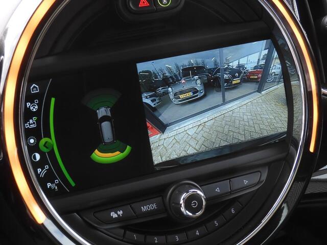 Mini COUNTRYMAN COOPER/ PANORAMADAK/ LEER/ HEAD-UP/ AFN. TREKHAAK/ H&K AUDIO/ ELEKT. KLEP