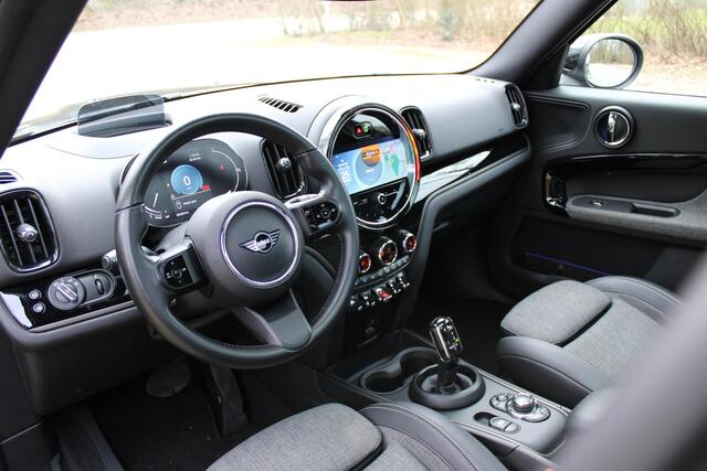 Mini COUNTRYMAN Mini 1.5 One Classic Panoramadak, Head up display Sportstoelen, Stoelverwarming, DAB, MINI Driving Modus, Pakket Comfort, Zichtpakket, Navigatie Plus, Classic uitvoering, Keyless, etc.
