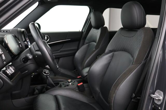 Mini COUNTRYMAN 2.0 Cooper S E ALL4 Chili | Panoramadak | Carplay | Camera | Sportstoelen | Park Assist | Navigatie | Keyless | Climate control | PHEV