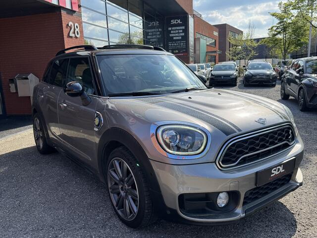 Mini COUNTRYMAN Mini 2.0 Cooper S E ALL4 // HARMAN / KARDON AUDIO // NAVI // CAMERA // PANO/SCHUIFKANTELDAK // PDC