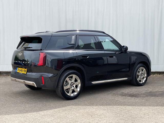 Mini COUNTRYMAN Mini 1.5 C Favoured M / leder / Panodak