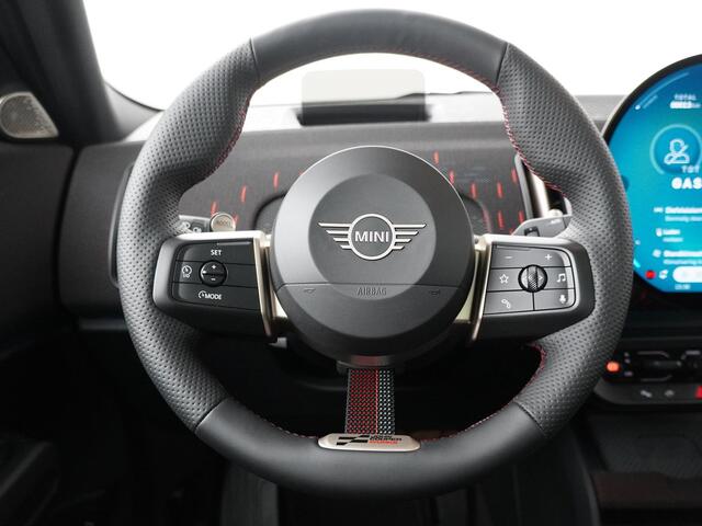 Mini COUNTRYMAN SE ALL4 John Cooper Works XL 66.5 kWh | Stuur- Stoelverwarming | Head-Up | Trekhaak | Harman-Kardon | Massage-functie |