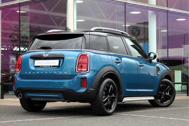 Mini COUNTRYMAN Cooper Classic Automaat / Premium Pakket / Achteruitrijcamera / Comfort Access / LED / Comfortstoelen / Stoelverwarming