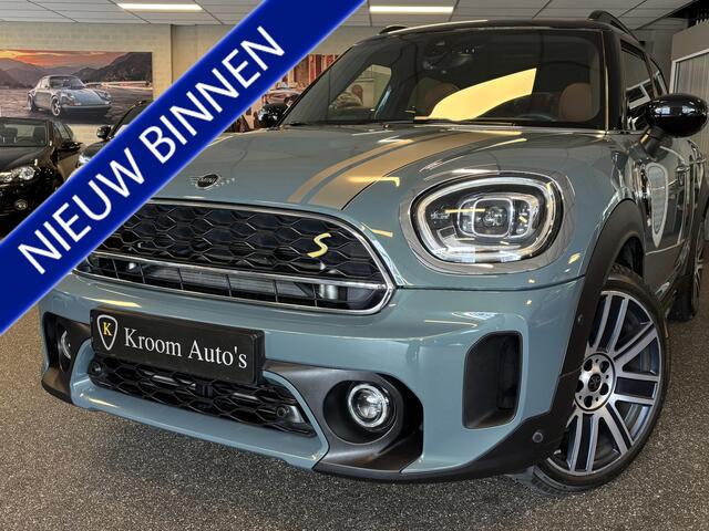 Mini COUNTRYMAN 2.0 Cooper SE Hybrid ALL4 / Panodak / Elek stoelen + mem / Chester / Stuur- en Stoelverwarming / HeadUp / ACC / Dab+ / Apple Carplay - Sage Green -