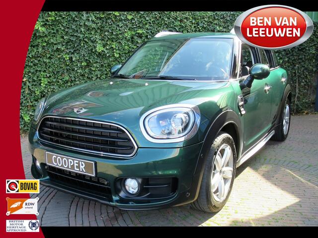 Mini COUNTRYMAN 1.5 Cooper Chili F60 met Navi, Park ass, Keyless, LED, BT en 17"