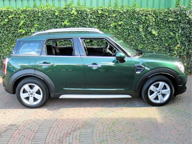 Mini COUNTRYMAN 1.5 Cooper Chili F60 met Navi, Park ass, Keyless, LED, BT en 17"