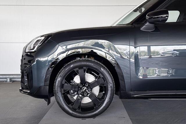 Mini COUNTRYMAN Electric E John Cooper Works L 66.5 kWh | Sport Stripes Zwart | Pakket L