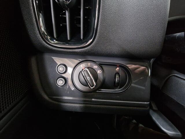Mini COUNTRYMAN 1.5 Cooper Pepper Automaat | pdc | navi | verw. stoelen |