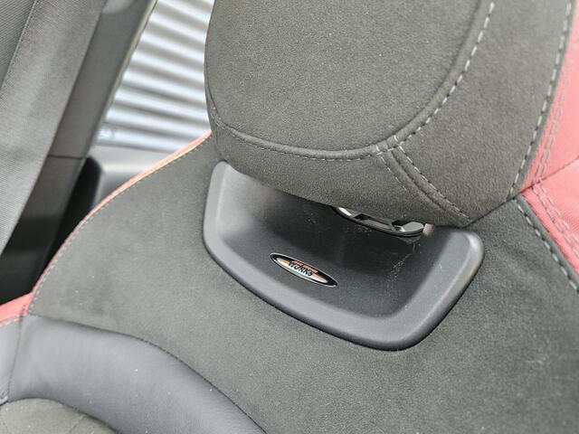 Mini COUNTRYMAN Mini 2.0 John Cooper Works ALL4 Chili 231pk | Panodak | Adaptive Cruise | Alcantara Sportstoelen | Trekhaak Afn. | Harman Kardon | Apple Carplay | 19"L.M | Camera | Keyless |