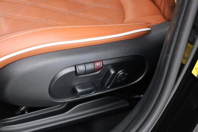 Mini COUNTRYMAN Mini 2.0 Cooper S E ALL4 JCW | Pano | HUD | Harman Kardon | Elek. Stoelen | Adapt. Cruise | Apple CarPlay