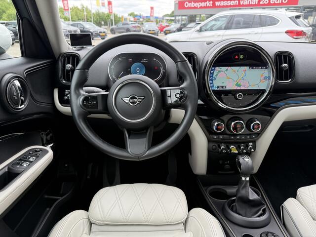 Mini COUNTRYMAN Mini 2.0 Cooper S E ALL4 Classic LED Leer PDC Carplay Panoramadak 18 Inch DAB