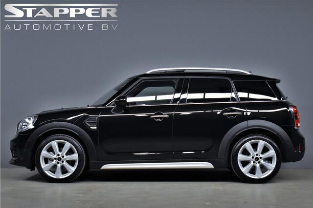 Mini COUNTRYMAN Mini 1.5 136pk Automaat Cooper JCW-Pakket Pano/Carplay/H.kardon/Keyless/Camera/Adap.cruise/Head-up/Trekhaak