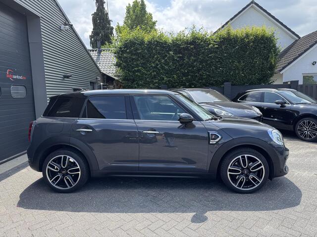 Mini COUNTRYMAN Mini 2.0 Cooper S Chili JCW | Navigatie | Cruise Control | Parkeersensoren | 19 Inch Lichtmetalen Velgen |