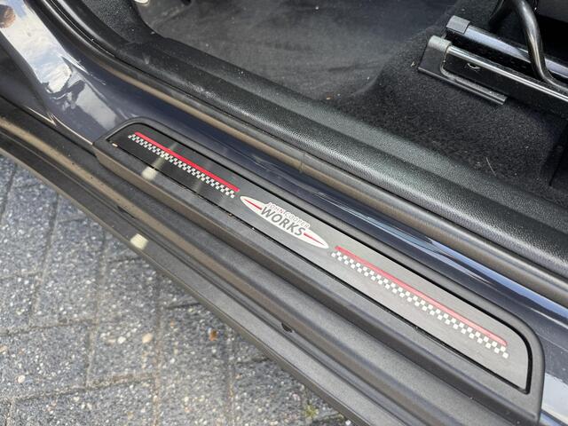 Mini COUNTRYMAN Mini 2.0 Cooper S Chili JCW | Navigatie | Cruise Control | Parkeersensoren | 19 Inch Lichtmetalen Velgen |