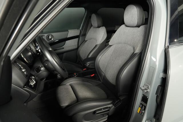 Mini COUNTRYMAN 2.0 Cooper S E ALL4 | Panoramadak | Stoelverwarming | Camera | Apple Carplay |