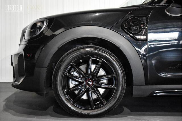Mini COUNTRYMAN Cooper SE Hybrid ALL4 Classic | Navigatie | Leder | LED | 18"LM | Camera | NL Auto | Midnight Black