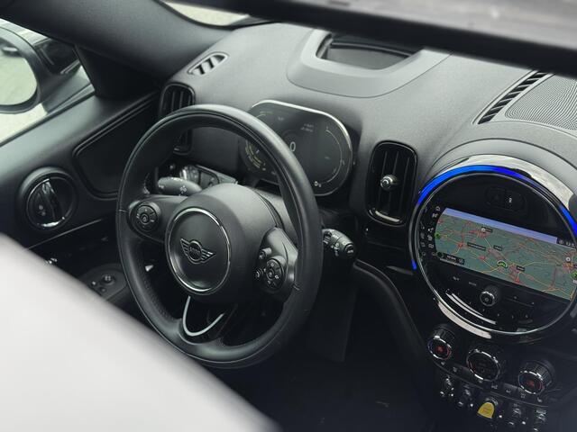 Mini COUNTRYMAN Mini 2.0 Cooper S E ALL4 Salt NAP PANO LEDER