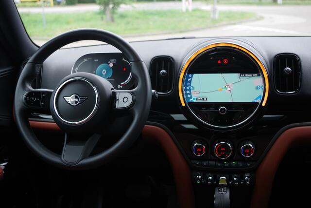 Mini COUNTRYMAN Mini 2.0 Cooper S E ALL4 Chili 220 PK PHEV, Panoramadak, Leder, Adap. Cruise Control, Camera