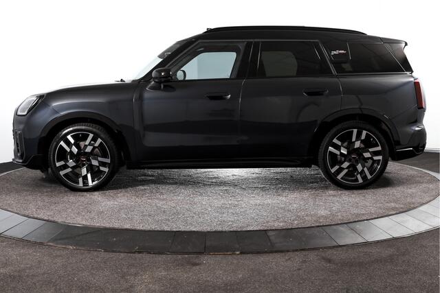 Mini COUNTRYMAN 1.5 C 170 PK John Cooper Works Pakket XL | Dig. Cockpit | Adapt. Cruise | Elek. Stoel | Stoel-+Stuurverw. | PDC | 360 Camera | NAV + App. Connect | ECC | Elek. Klep. | Elek. Trekhaak | LM 20" | 2000