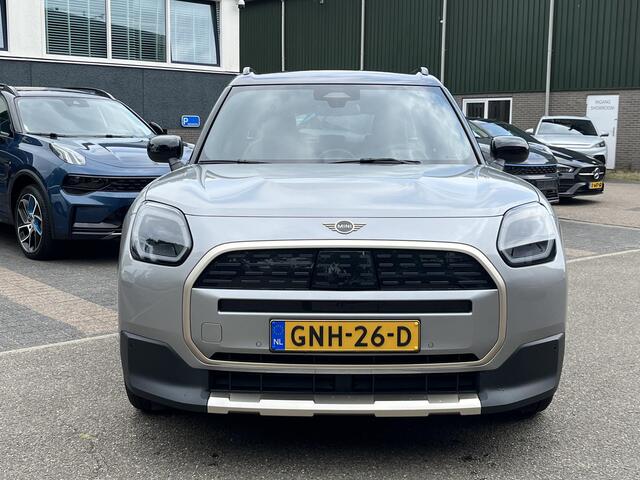 Mini COUNTRYMAN Mini E Favoured S 66.5 kWh ORIG. NL. NAP KM. | CAMERA | LEDER | STOEL + STUURVERWARMING