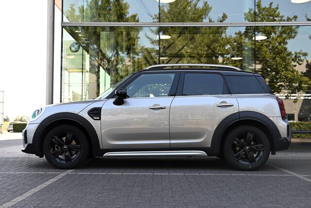 Mini COUNTRYMAN Cooper Classic Automaat / Achteruitrijcamera / LED / Comfort Access / Comfortstoelen / Stoelverwarming / Cruise Control